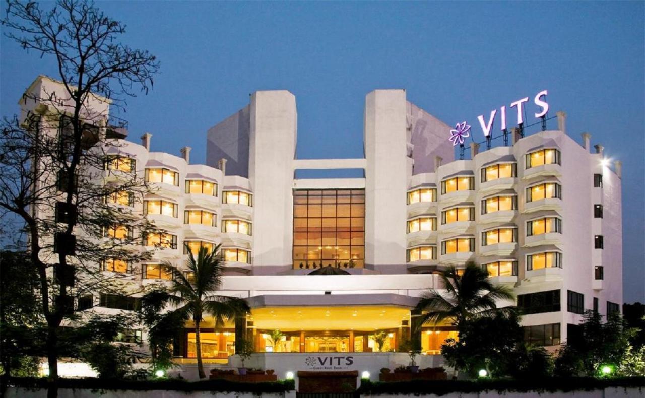 Отель Vits Aurangabad Экстерьер фото